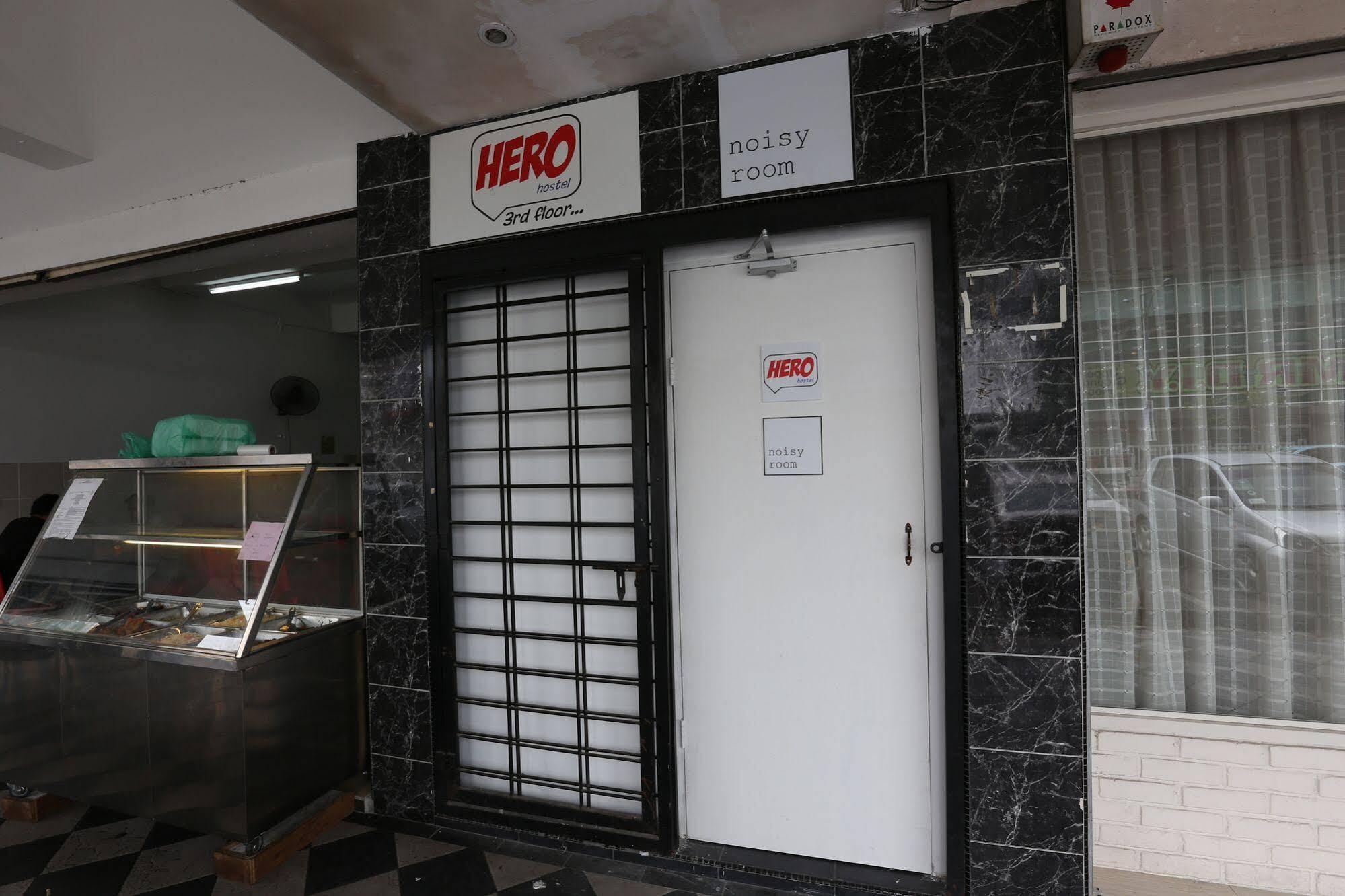 Hero Hostel Kuching Exterior foto